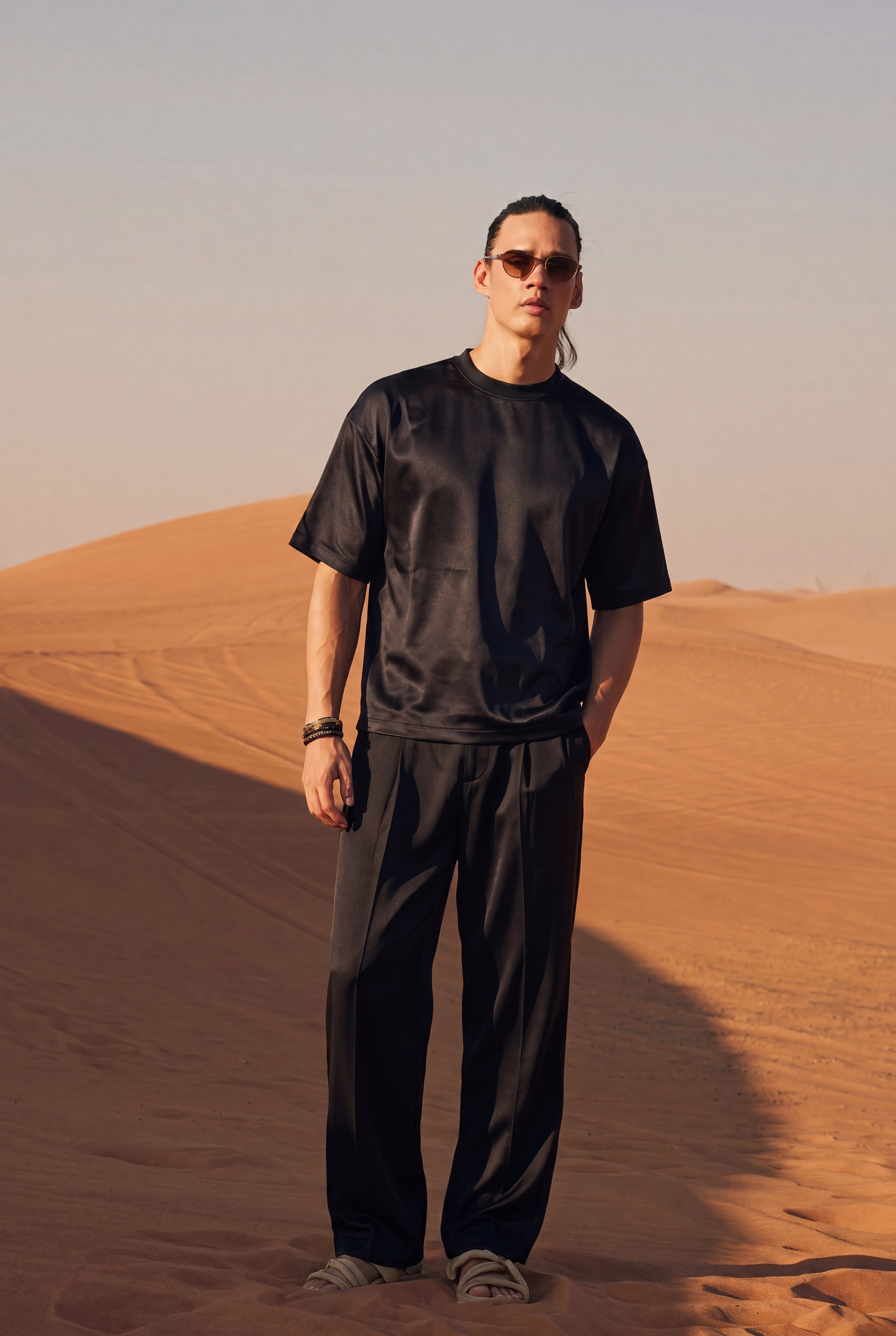Black Gloss — Editorial 2